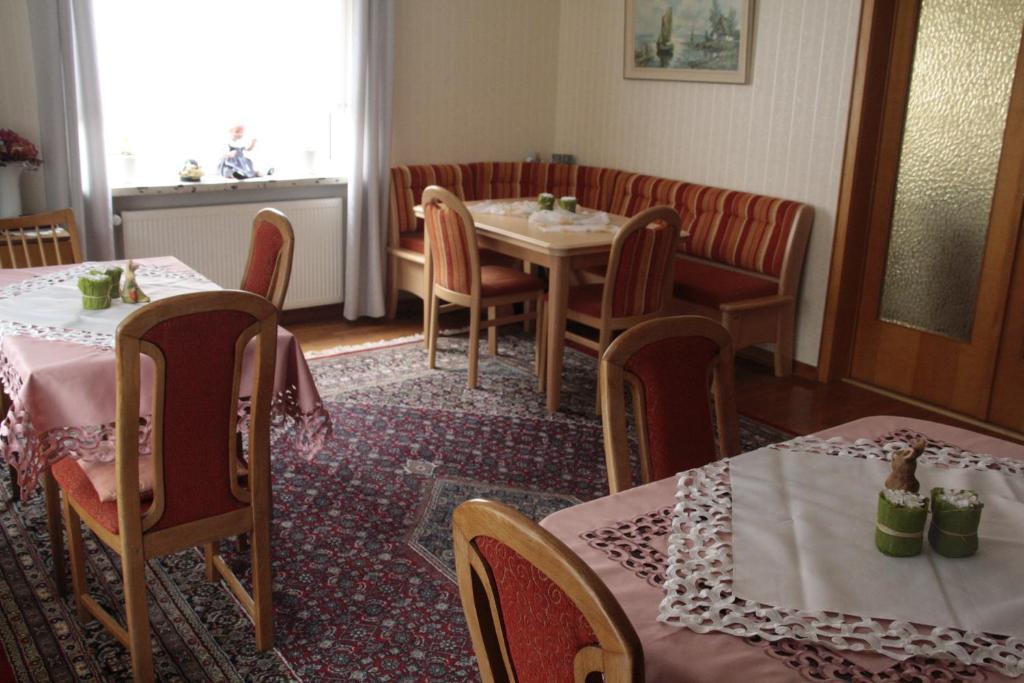Weinfelderhof Hotel Krov Exterior photo